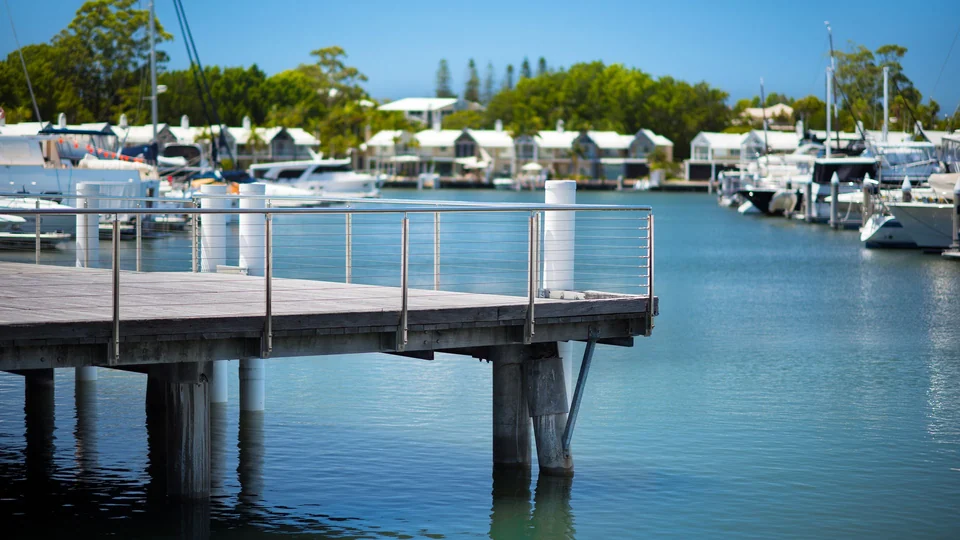 Boats and waterfront pontoons at Hope Island